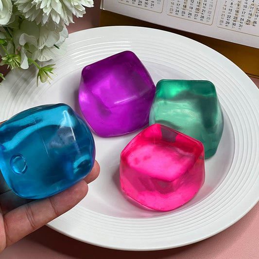 Cube Squeeze